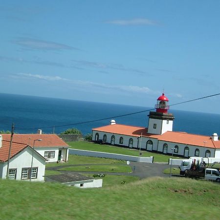 Moradias Estacao Radio Naval , Moradia Vila Do Porto Lajes das Flores エクステリア 写真
